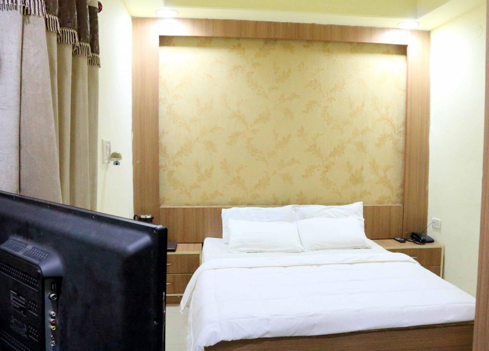 Executive Room - 2400 RS